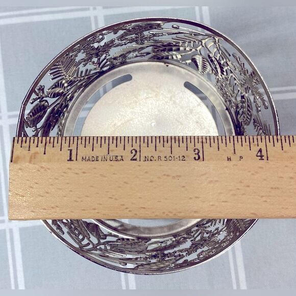 Bath & Body Works Large Silver Metal 3 Wick 14.5oz Candle Holder Winter Greenery - Picture 5 of 7